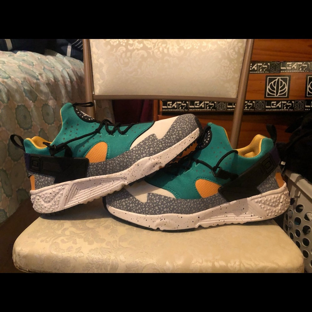 Nike Hurache Utility Safari